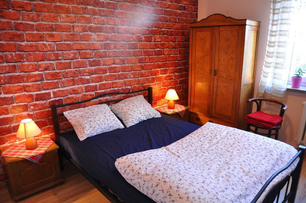 Cozy Apartment In Тарнов Екстериор снимка
